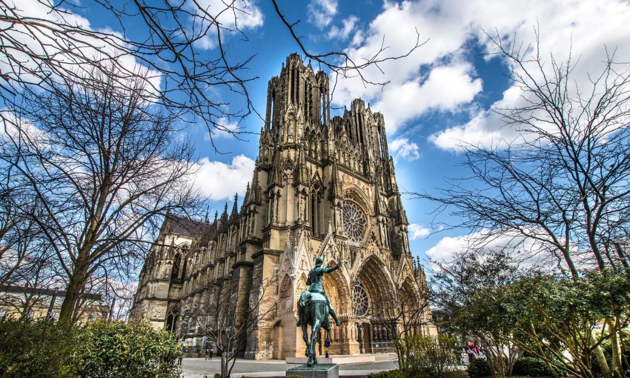 Mm Suites Reims Centre Terasse ภายนอก รูปภาพ