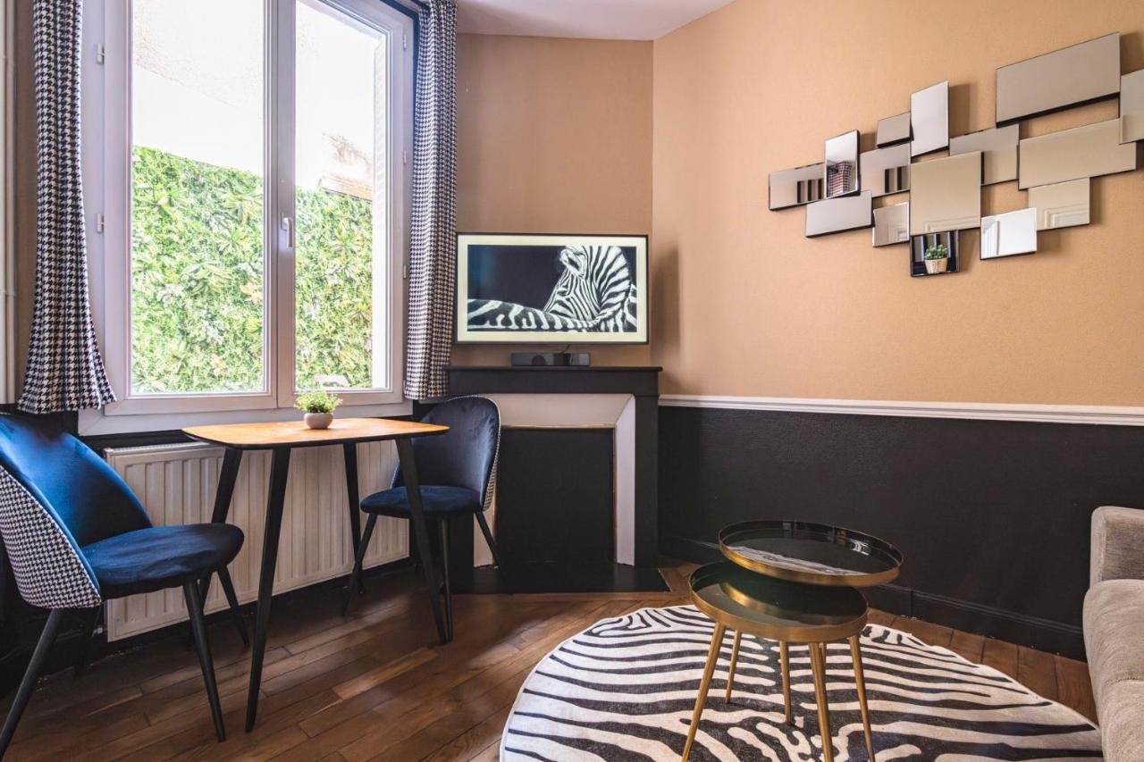 Mm Suites Reims Centre Terasse ภายนอก รูปภาพ